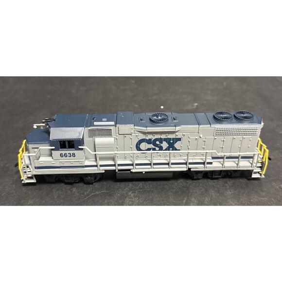 Life Like 8371 HO Scale CSX GP-38 Powered Train Locomotive Tested - Picture 2 of 7